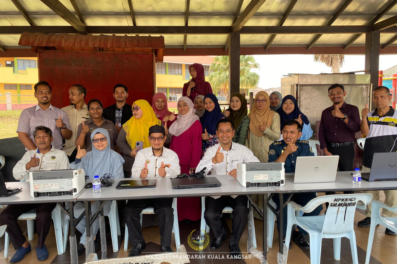 Program Mesra Hari Bertemu Pelanggan Bersama Komuniti Zon Bunga Raya